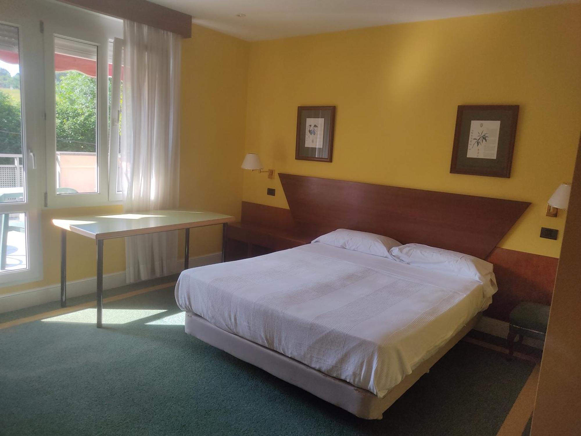 Hotel Suite Miono Castro Urdiales Exterior photo